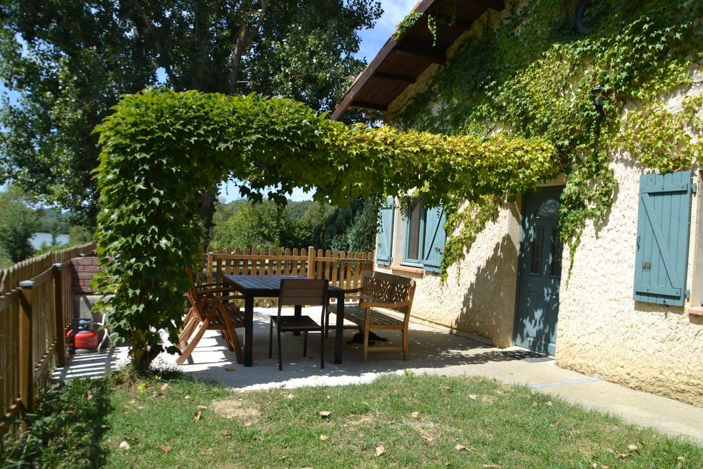 Gite Au Lac Du Gouyre Puygaillard-de-Quercy Exterior foto